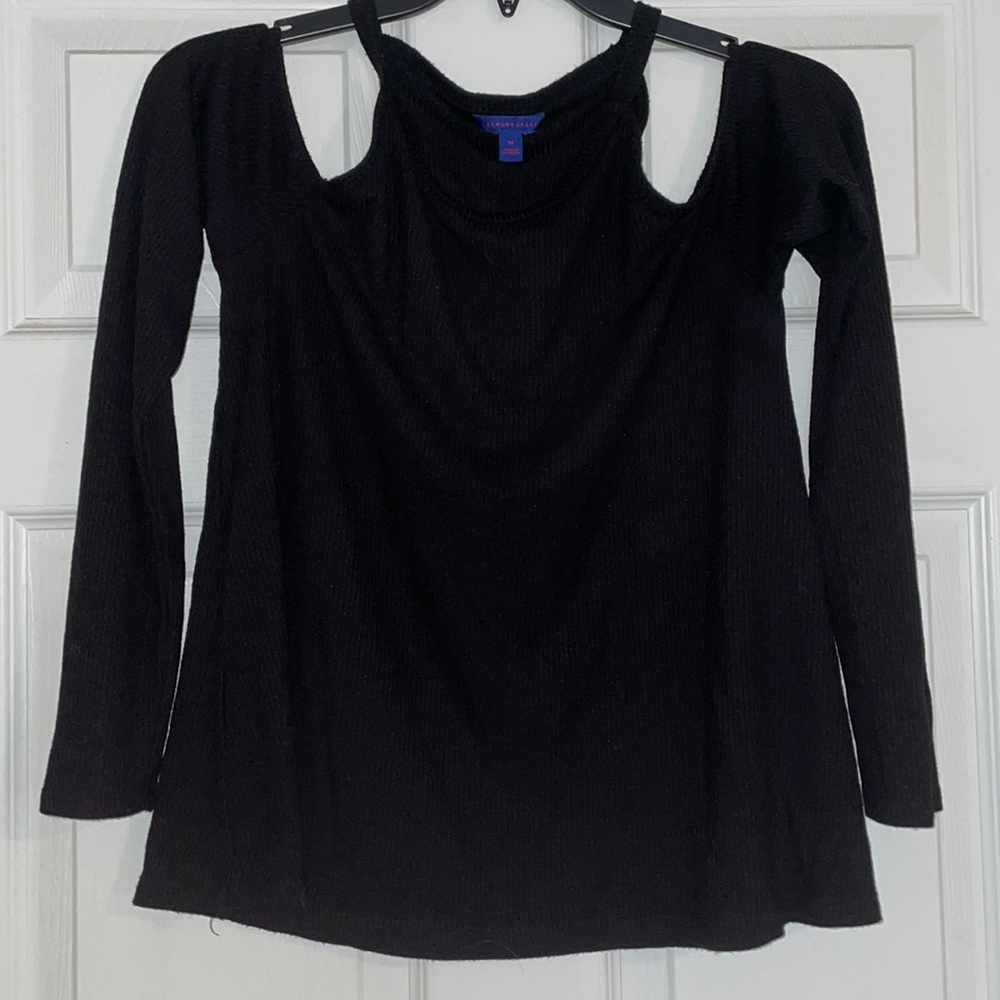 Off shoulder long sleeve top